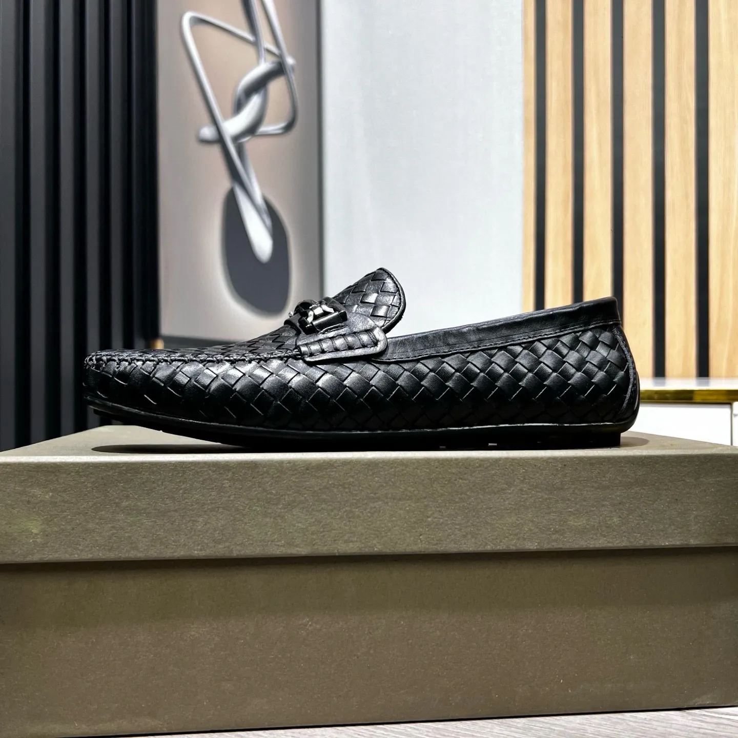 Ex-factory price 500 BV〰️Purely handmade classic men's beanie shoes👉👉driving shoes, slip-on shoes, made of imported cowhide woven from Italy, 💕water-dyed cowhide lining, 🔊original outsole, waterproof platform design, comfortable on the feet. A good choice for traveling and driving, two colors available, code number: 38-44, (45 can be customized)